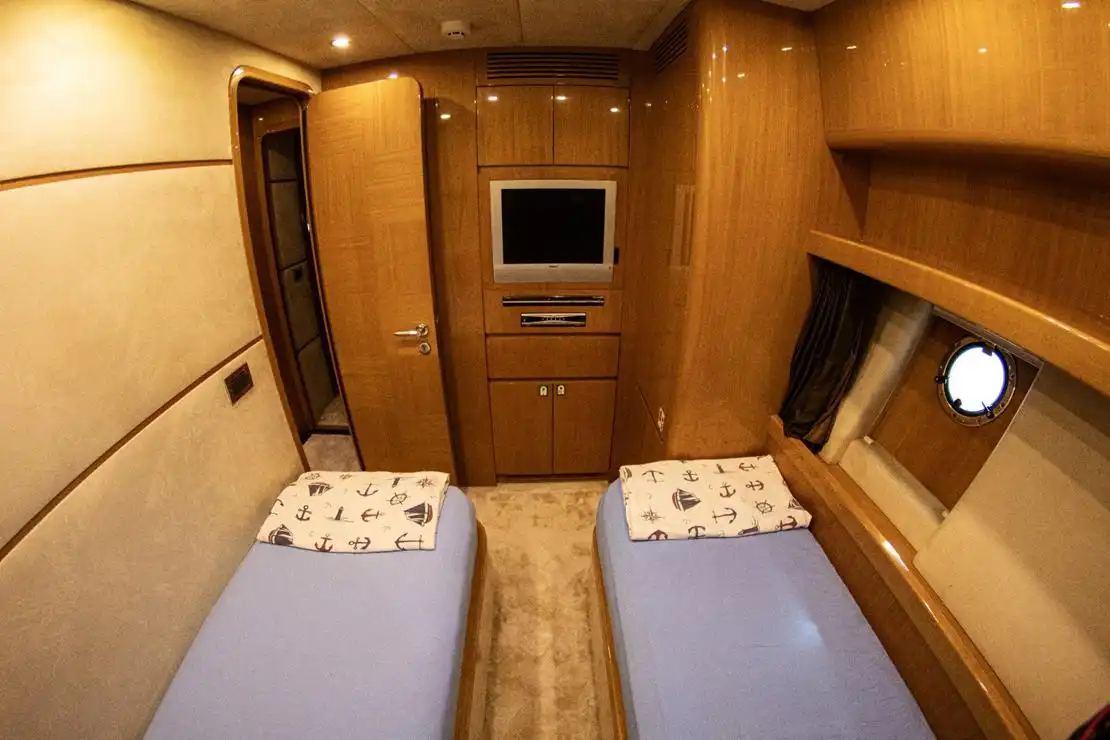 Antalya Yacht Rental 20m Sunseeker 63